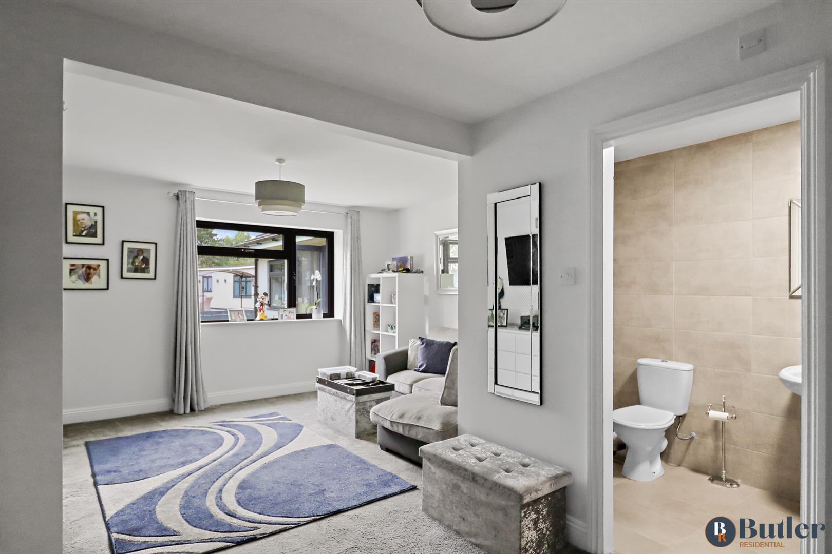 4 bed detached bungalow for sale in Meadow Green End, Landbeach 37