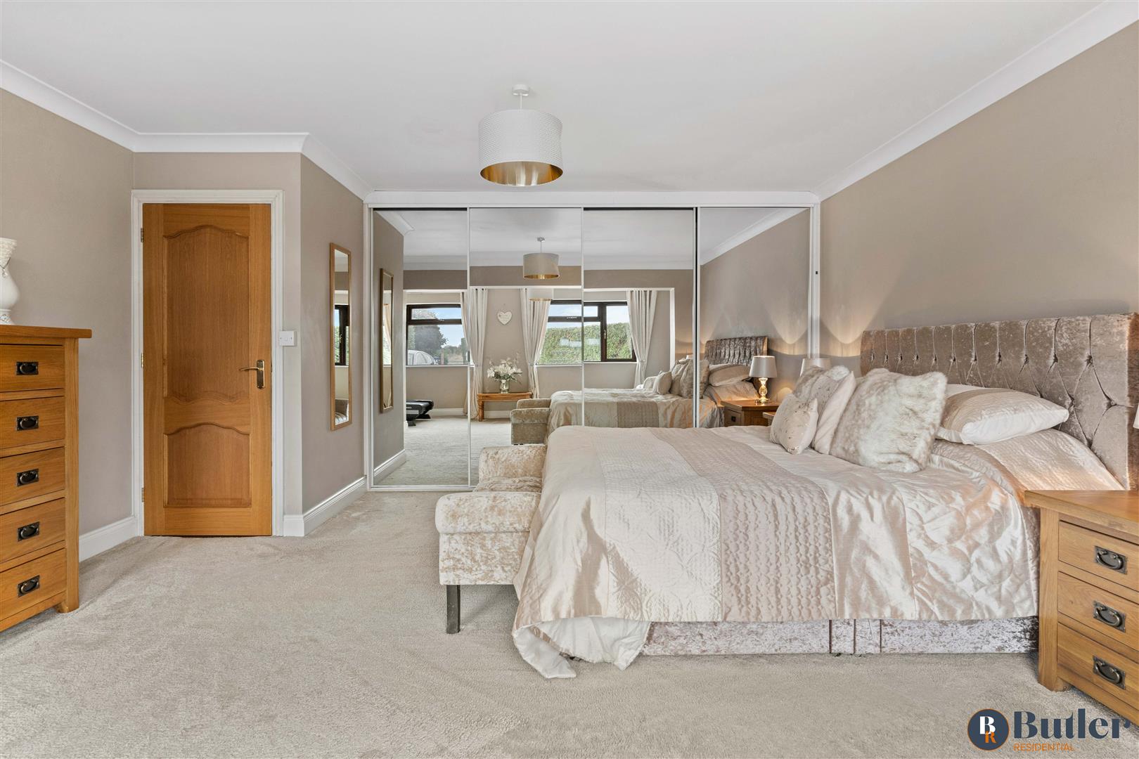 4 bed detached bungalow for sale in Meadow Green End, Landbeach 64