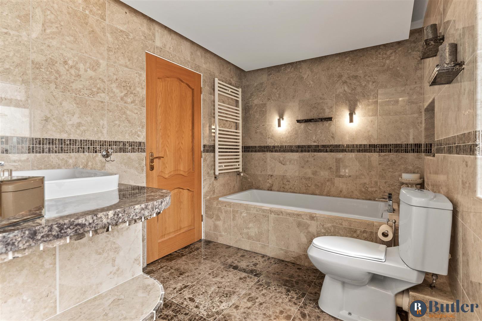 4 bed detached bungalow for sale in Meadow Green End, Landbeach  - Property Image 67