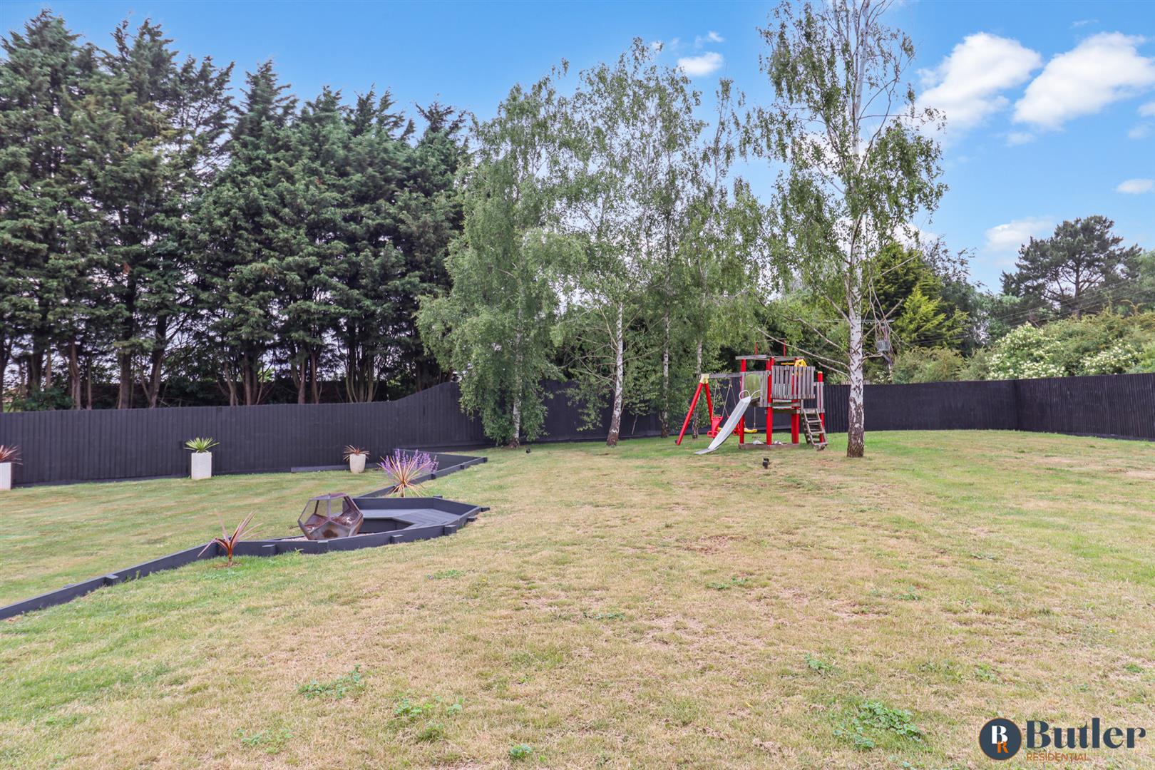 4 bed detached bungalow for sale in Meadow Green End, Landbeach 105