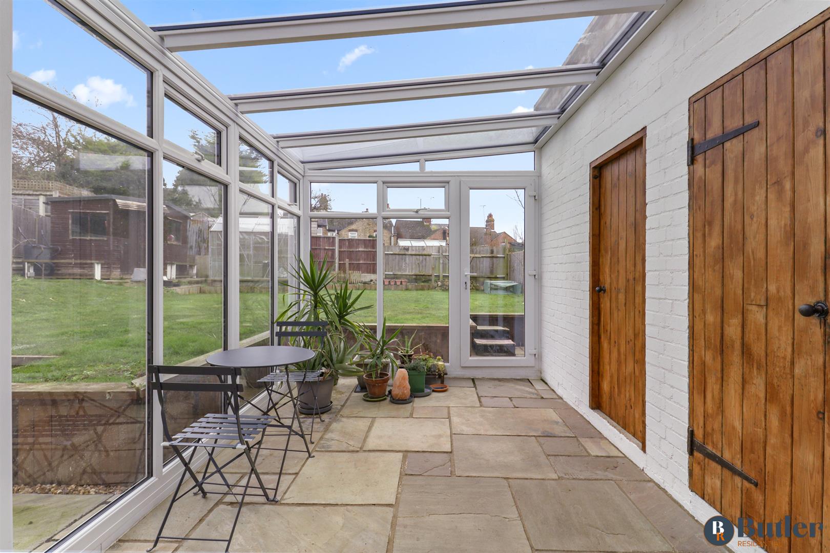 4 bed terraced house for sale in Highover Way, Hitchin 12