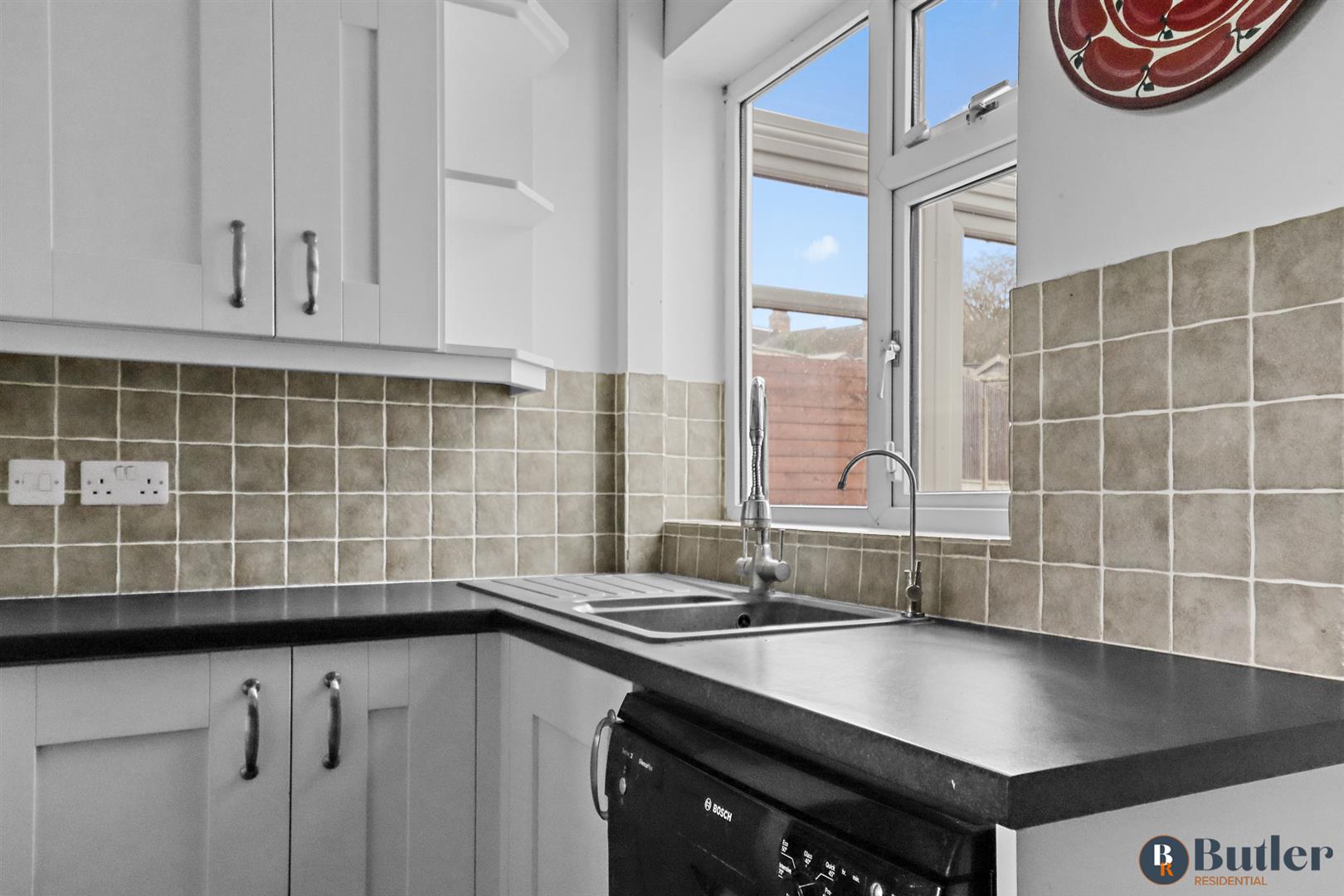 4 bed terraced house for sale in Highover Way, Hitchin  - Property Image 11