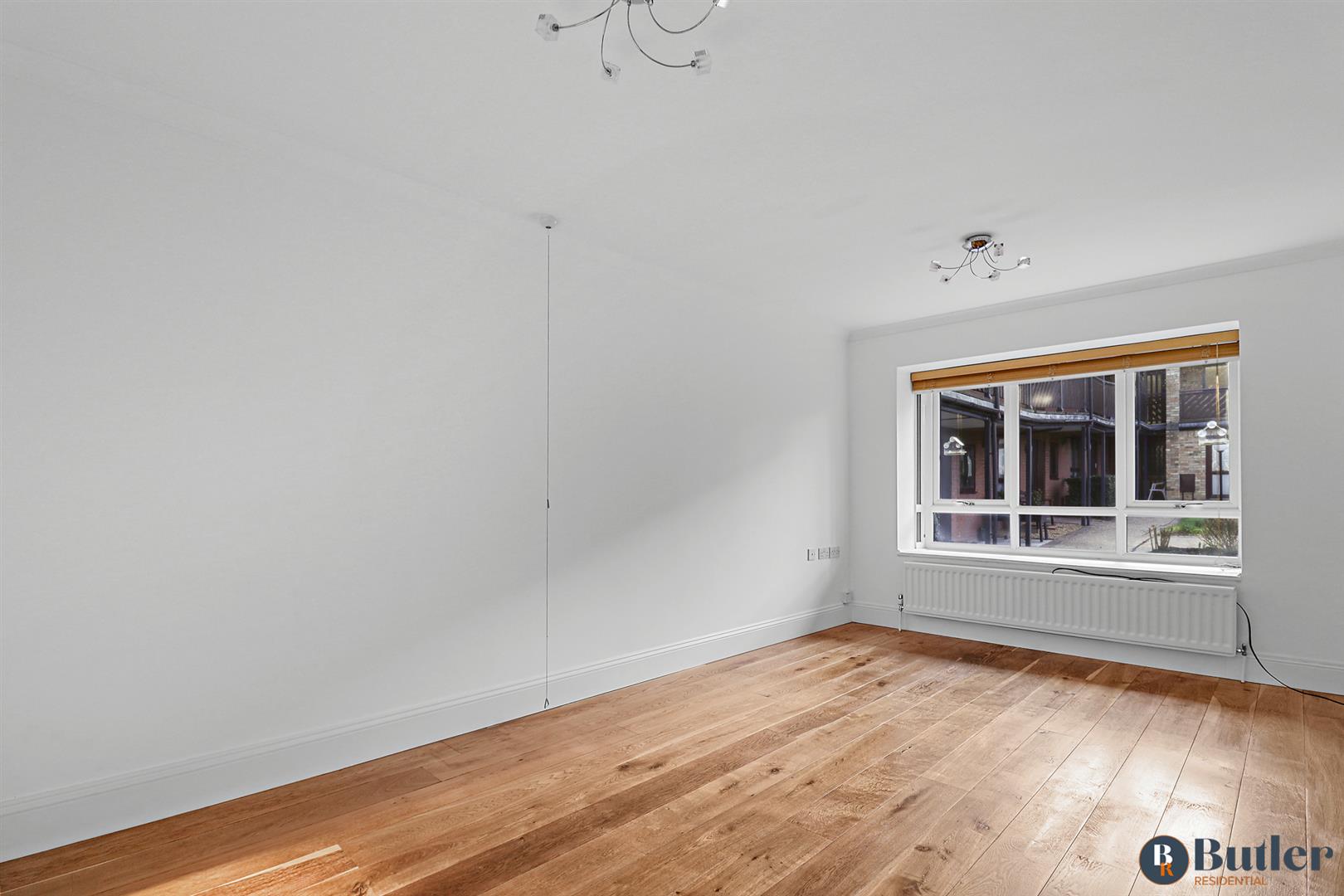 2 bed retirement property for sale in The Mews, Letchworth Garden City  - Property Image 2