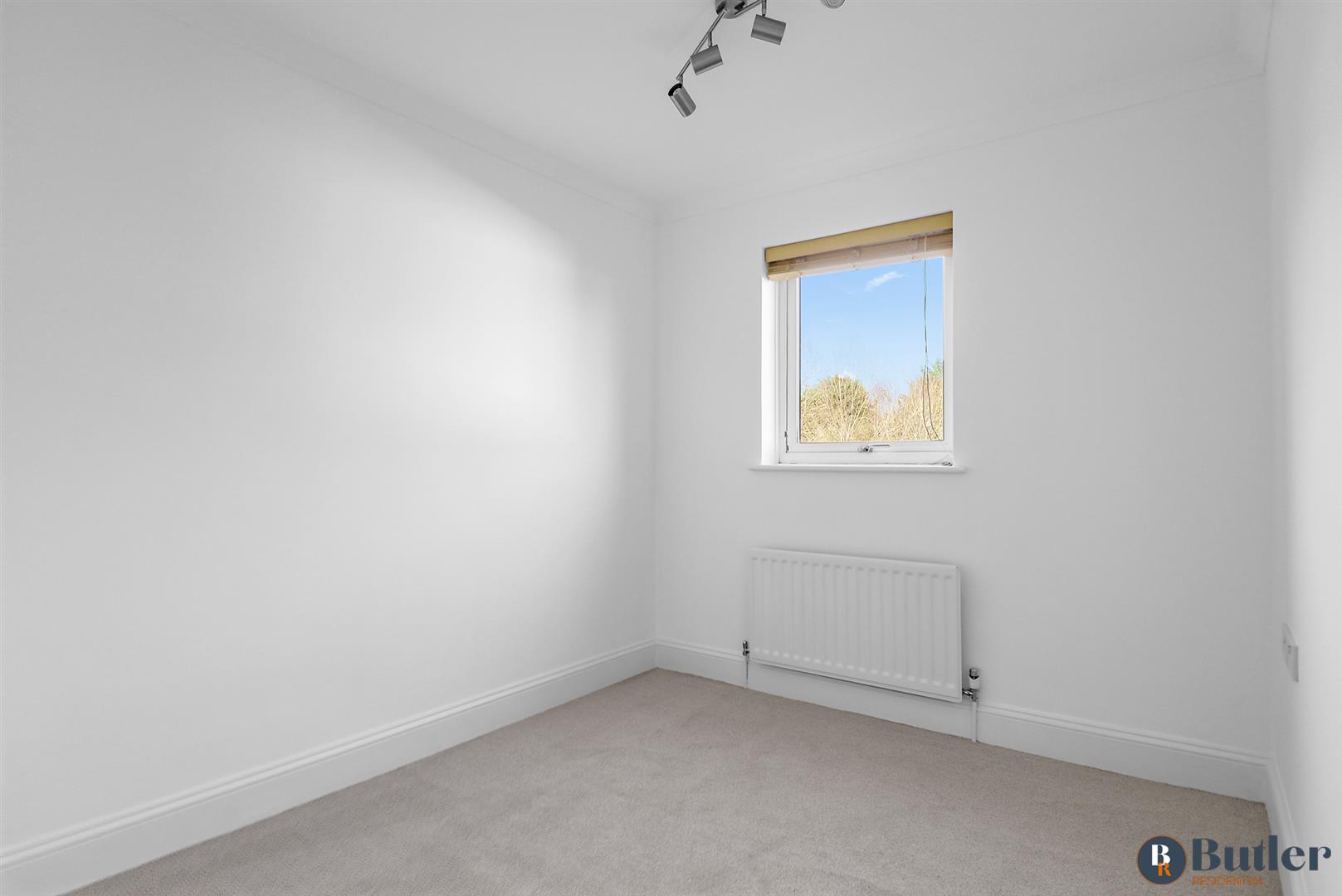 2 bed retirement property for sale in The Mews, Letchworth Garden City 12