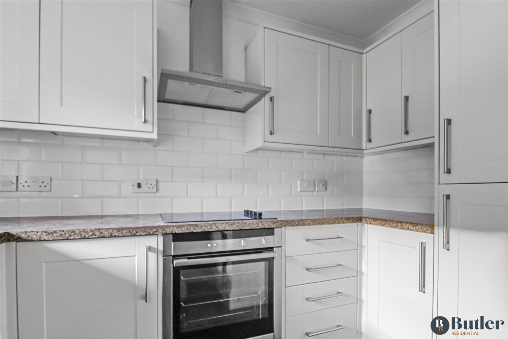 2 bed retirement property for sale in The Mews, Letchworth Garden City  - Property Image 8