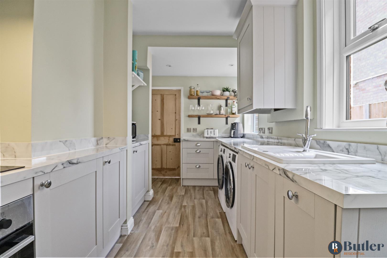 2 bed end of terrace house for sale in Longfield Road, Sandy 14