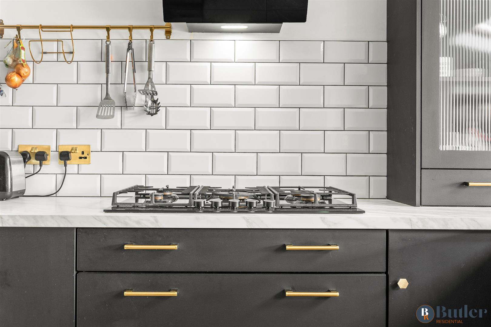 3 bed end of terrace house for sale in Jubilee Road, Stevenage 3