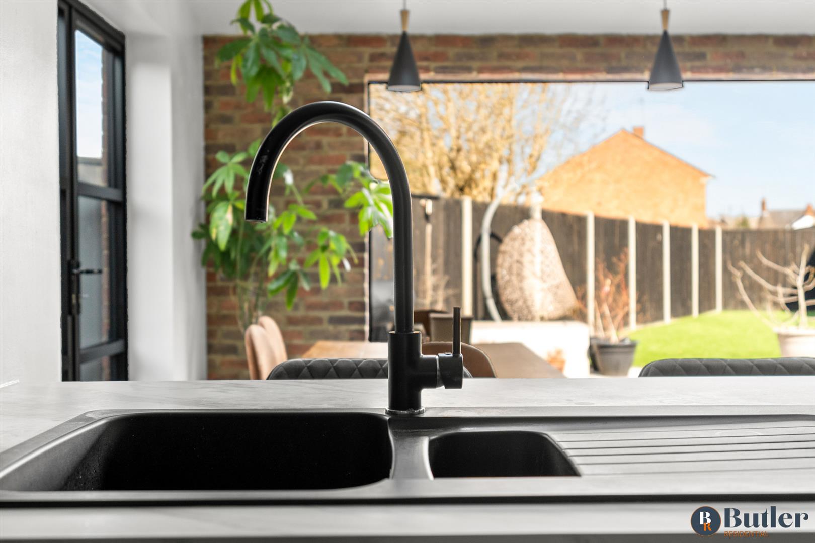 3 bed end of terrace house for sale in Jubilee Road, Stevenage  - Property Image 8