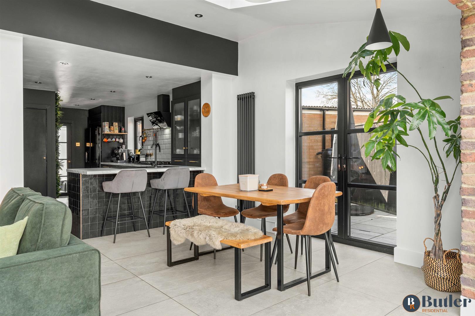 3 bed end of terrace house for sale in Jubilee Road, Stevenage 10