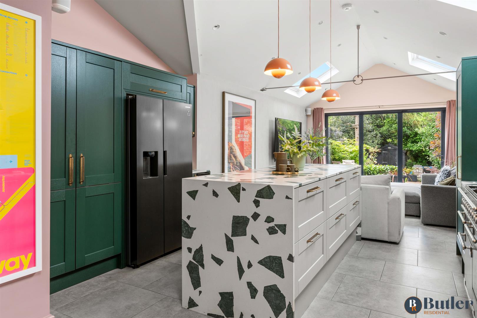 3 bed semi-detached house for sale in Oughton Head Way, Hitchin  - Property Image 7