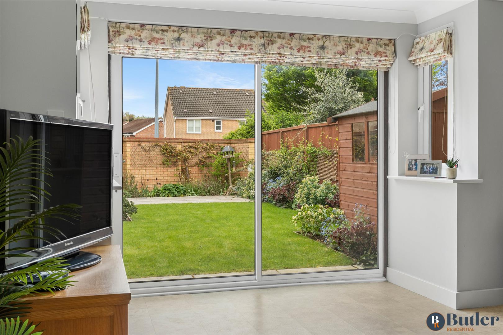 4 bed detached house for sale in Minerva Close, Stevenage  - Property Image 3