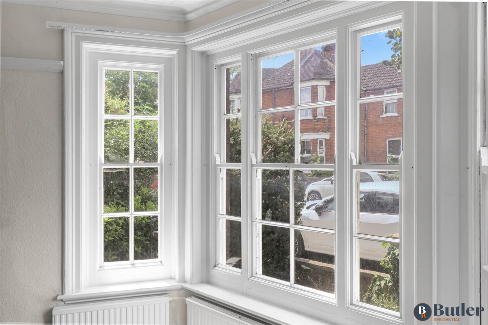 4 bed semi-detached house for sale in Shaftesbury Avenue, Bedford 6