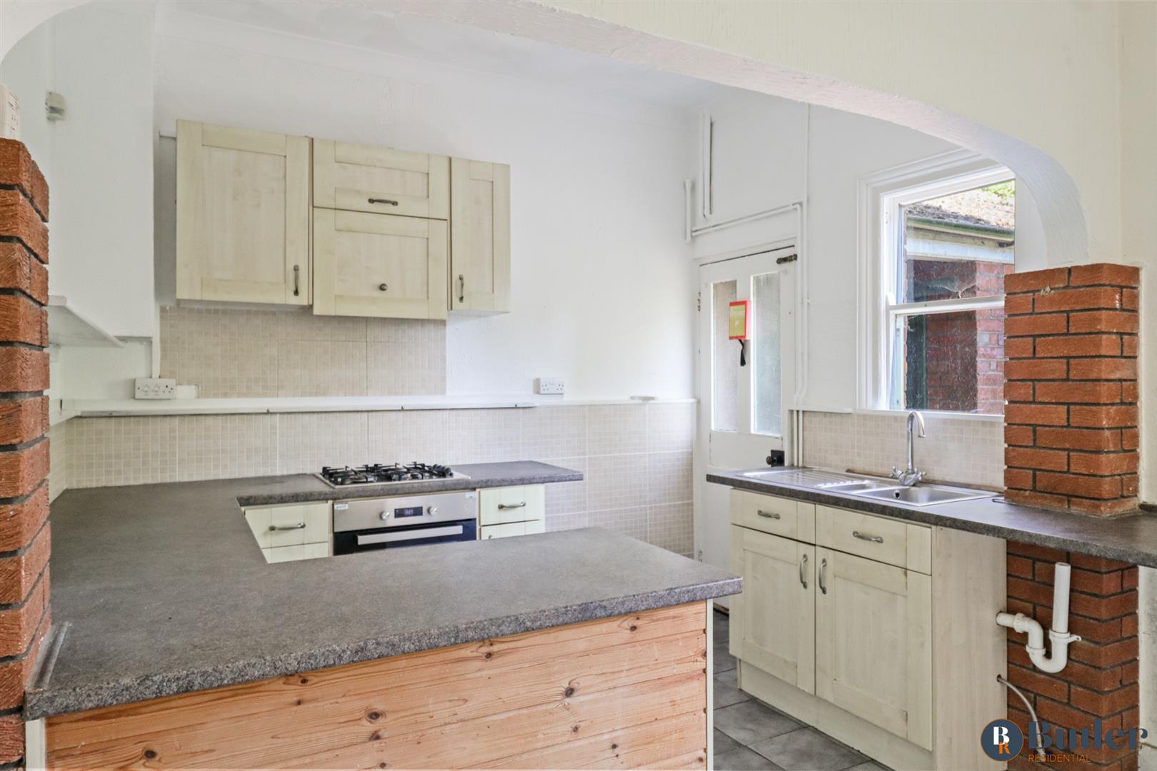 4 bed semi-detached house for sale in Shaftesbury Avenue, Bedford  - Property Image 14