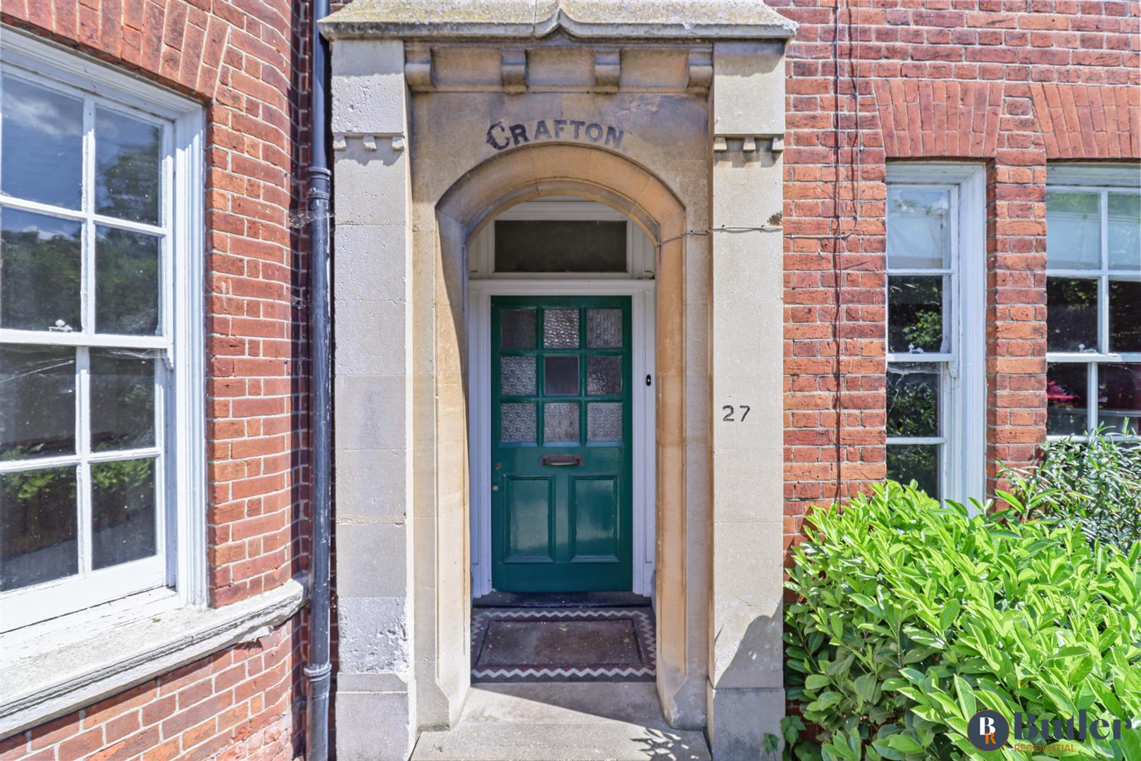 4 bed semi-detached house for sale in Shaftesbury Avenue, Bedford  - Property Image 2