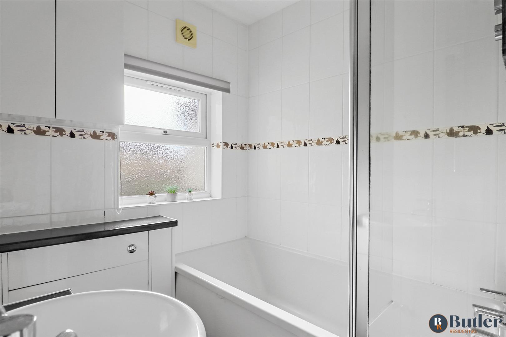 2 bed terraced house for sale in Common Road, Hitchin 16