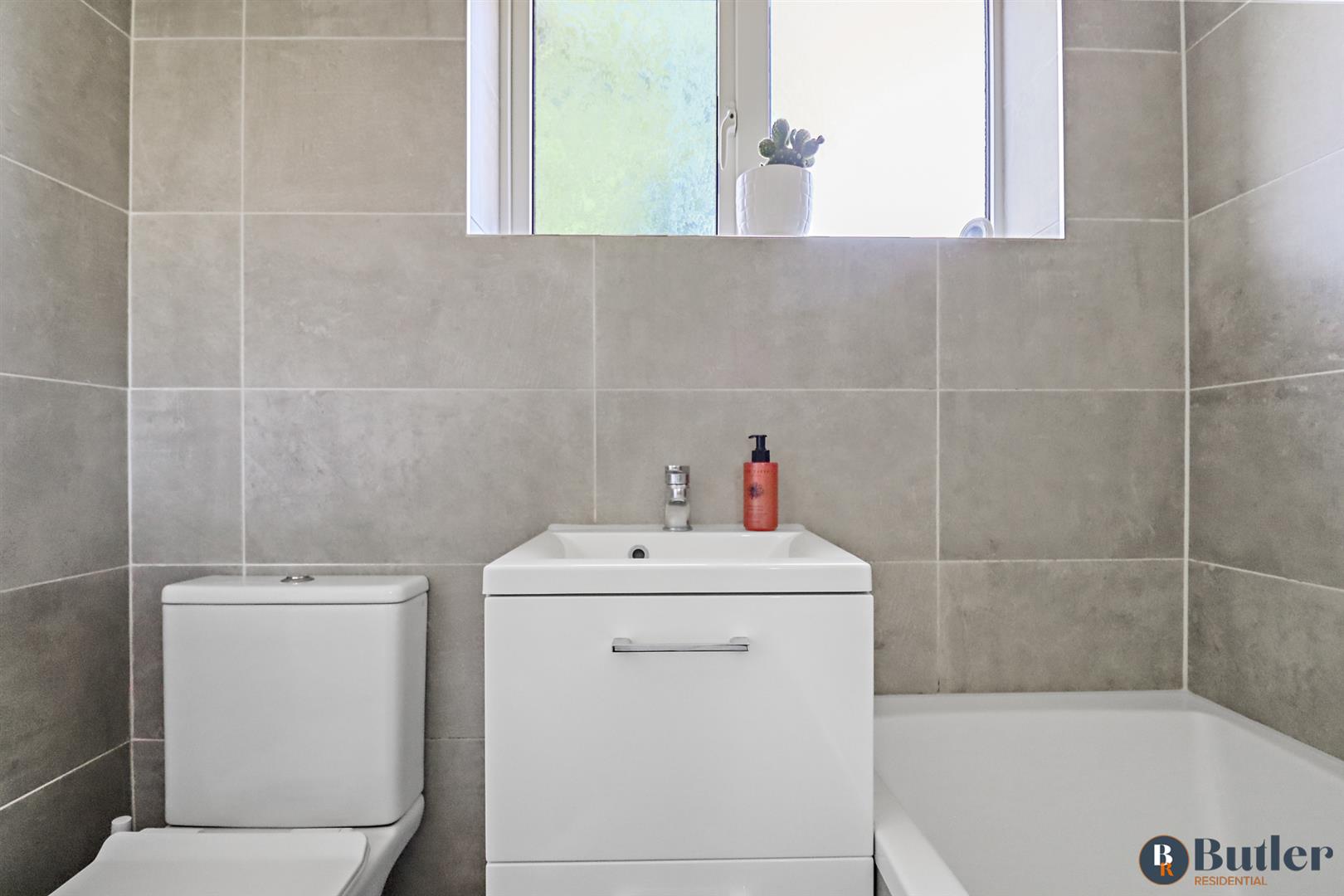 3 bed semi-detached house for sale in Mullway, Letchworth Garden City  - Property Image 24