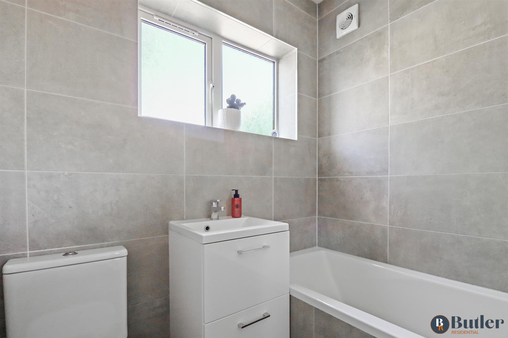 3 bed semi-detached house for sale in Mullway, Letchworth Garden City 22