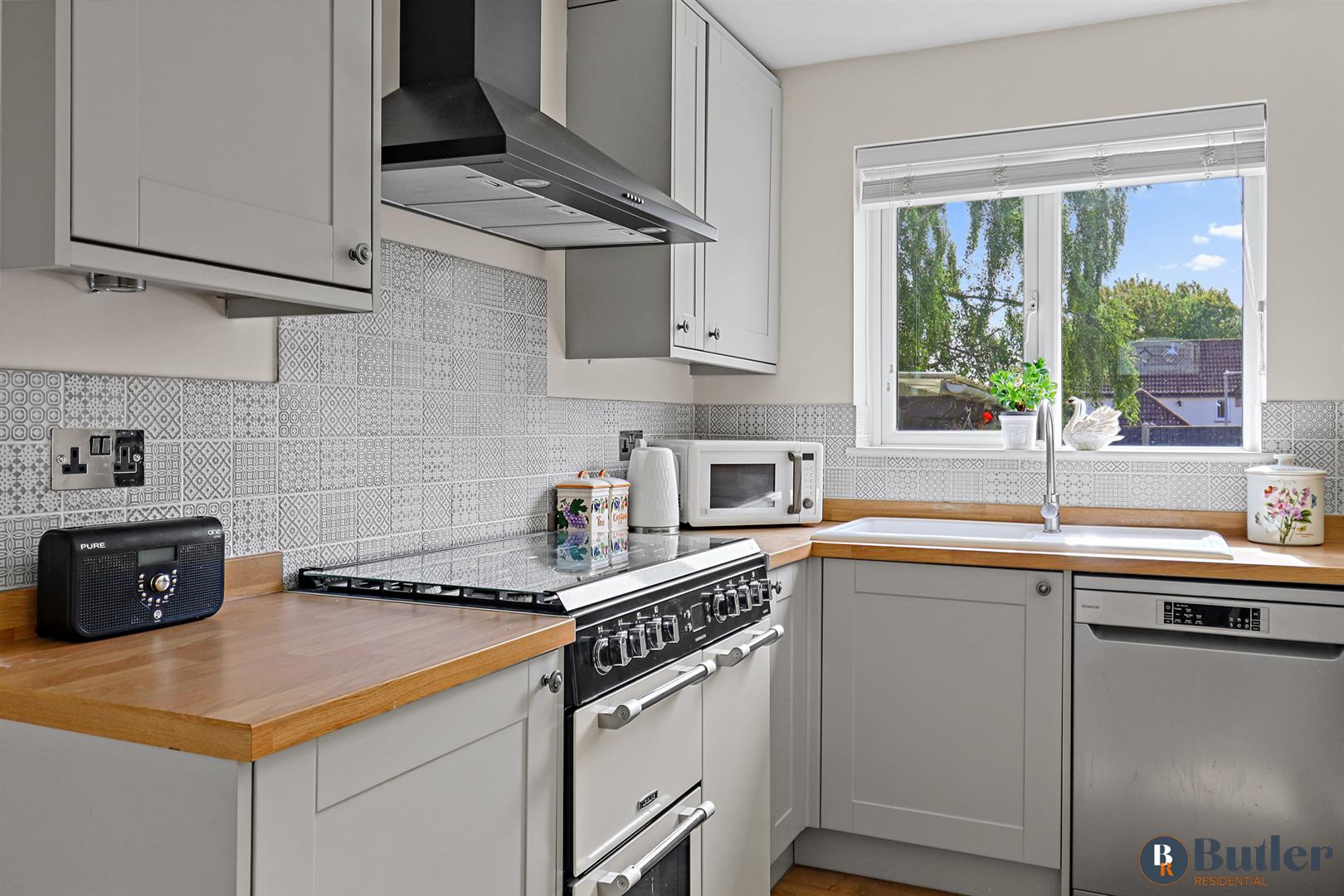 4 bed detached house for sale in Chalkdown, Stevenage  - Property Image 13