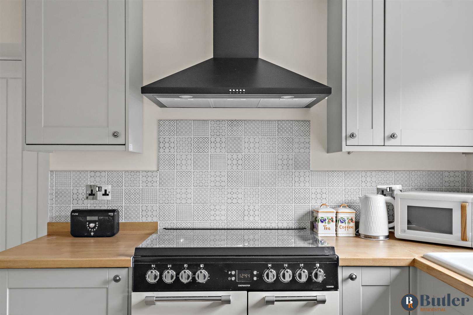 4 bed detached house for sale in Chalkdown, Stevenage  - Property Image 14