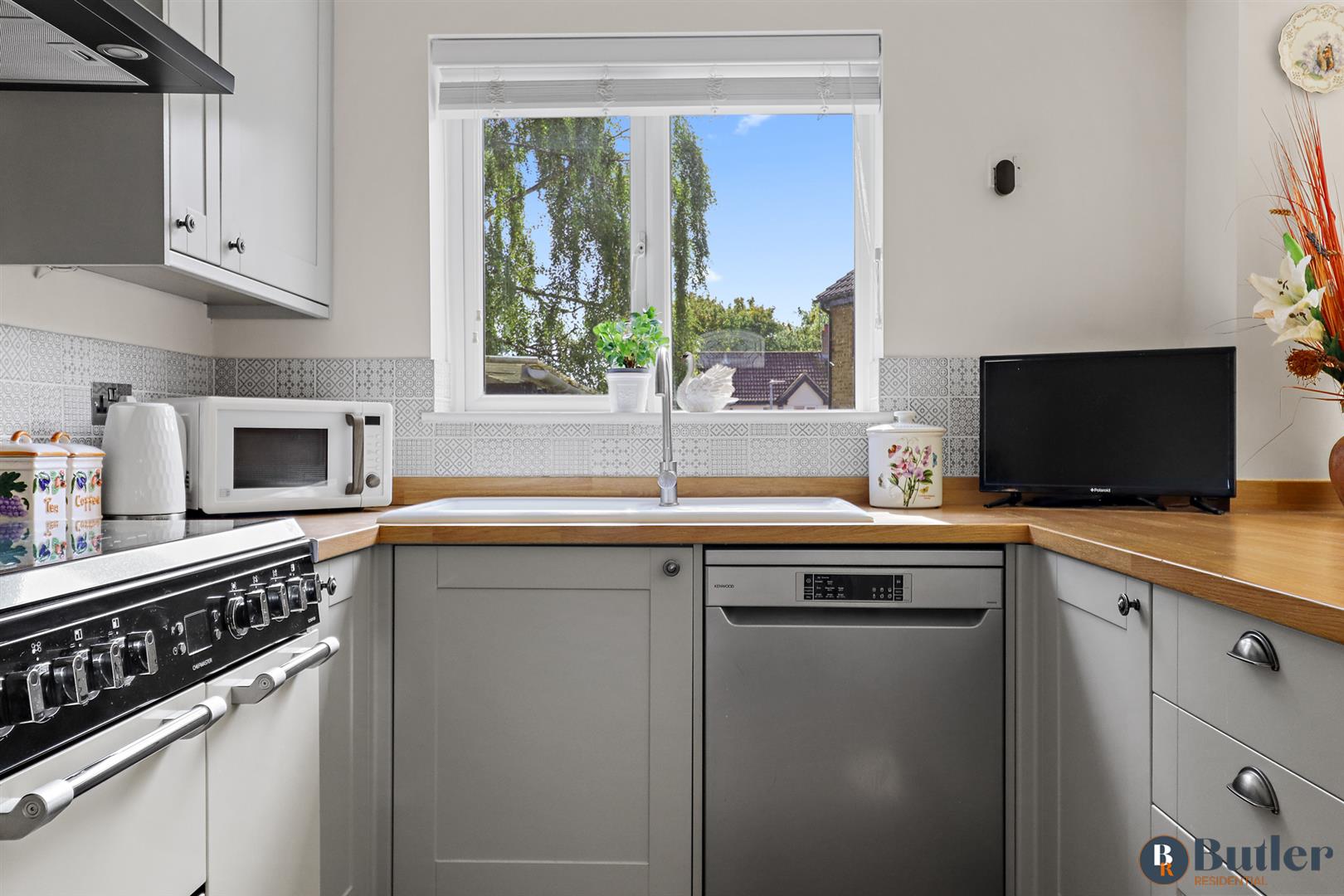 4 bed detached house for sale in Chalkdown, Stevenage  - Property Image 16