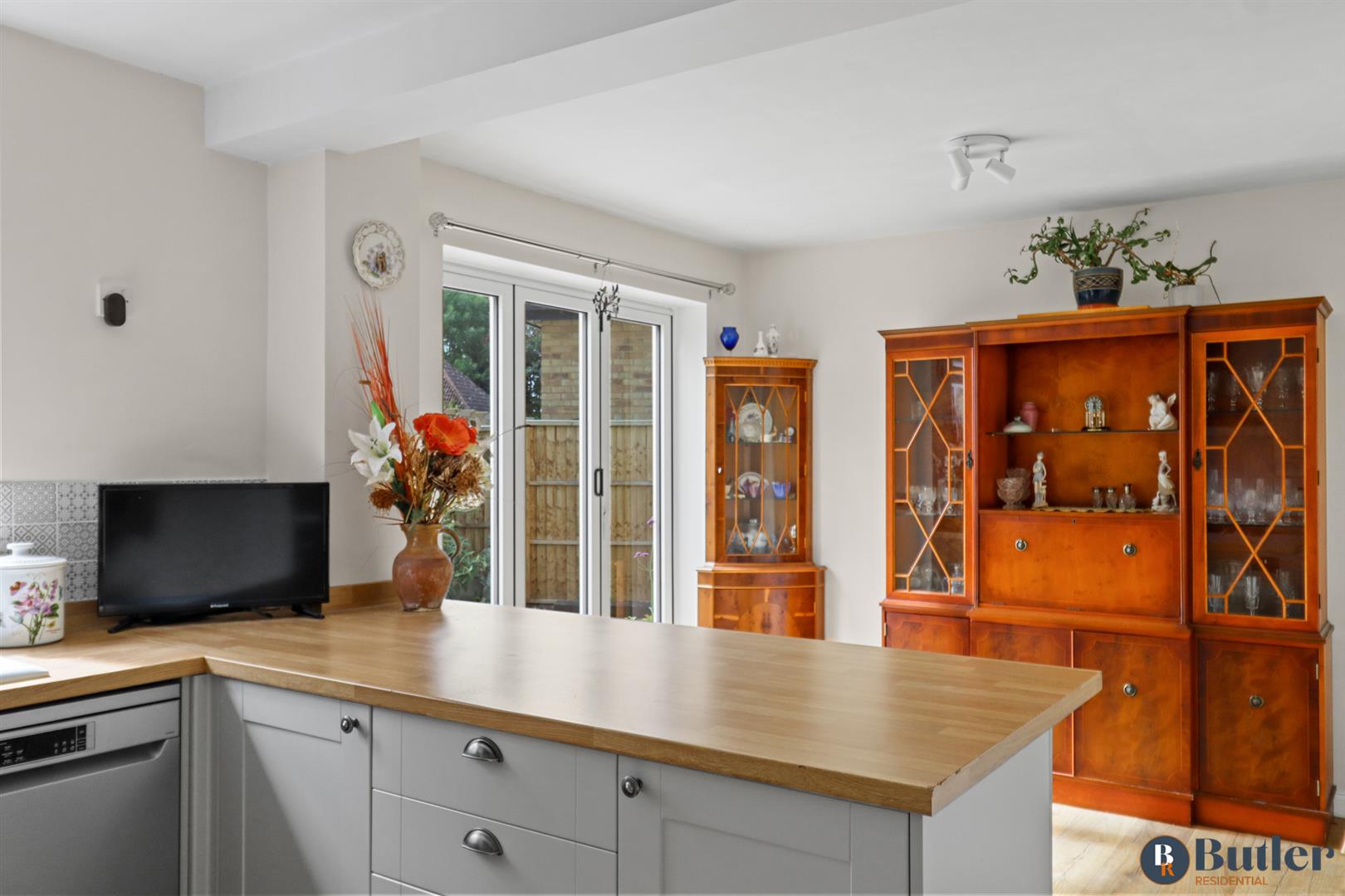 4 bed detached house for sale in Chalkdown, Stevenage 18