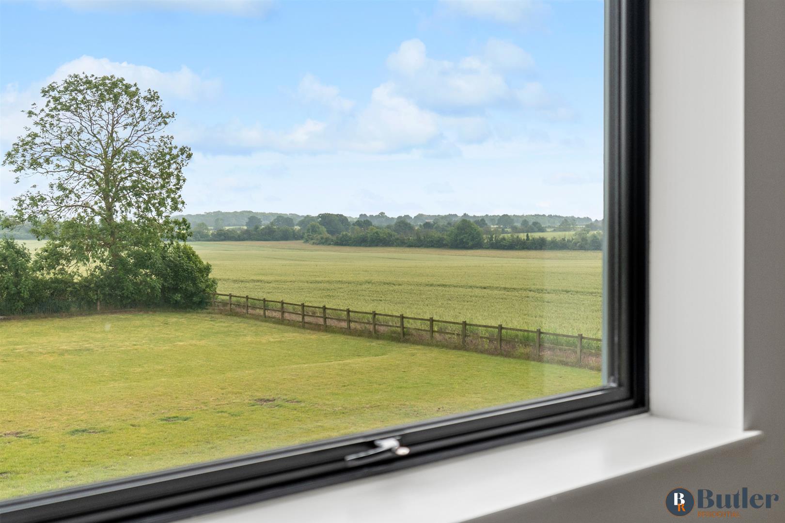 5 bed detached house for sale in Wintringham, St. Neots  - Property Image 81