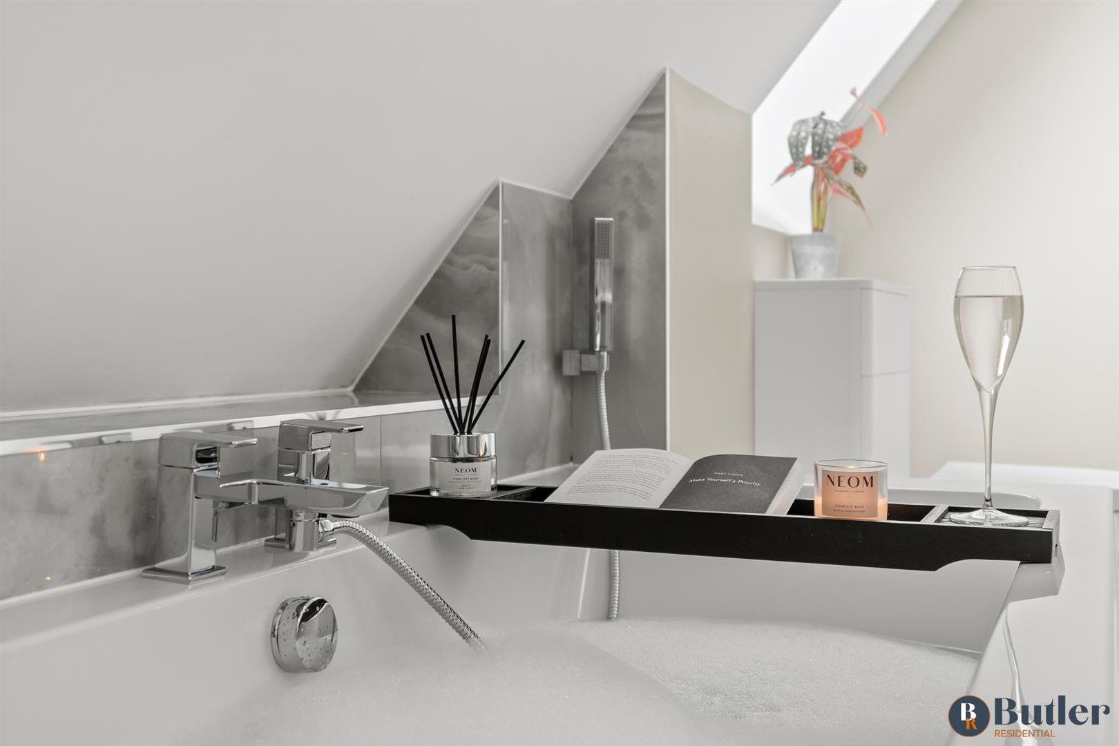 5 bed detached house for sale in Wintringham, St. Neots  - Property Image 64