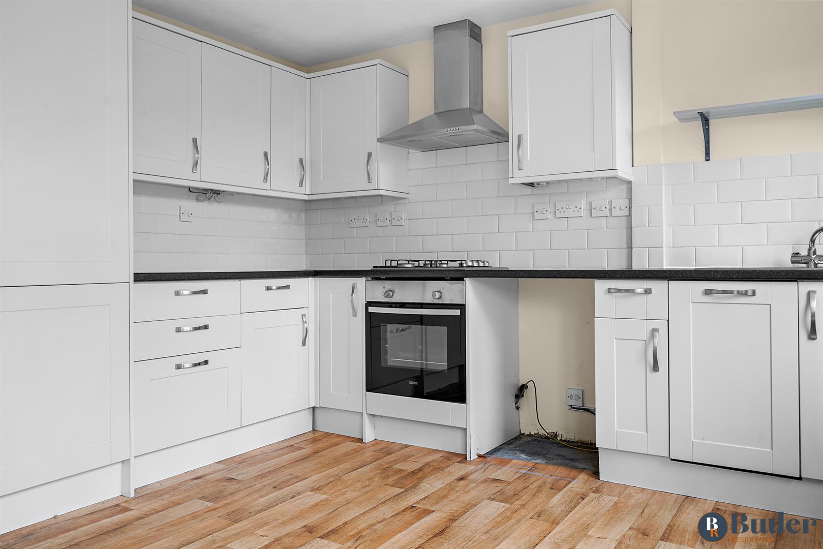 3 bed house for sale in Church Field, Ware 4