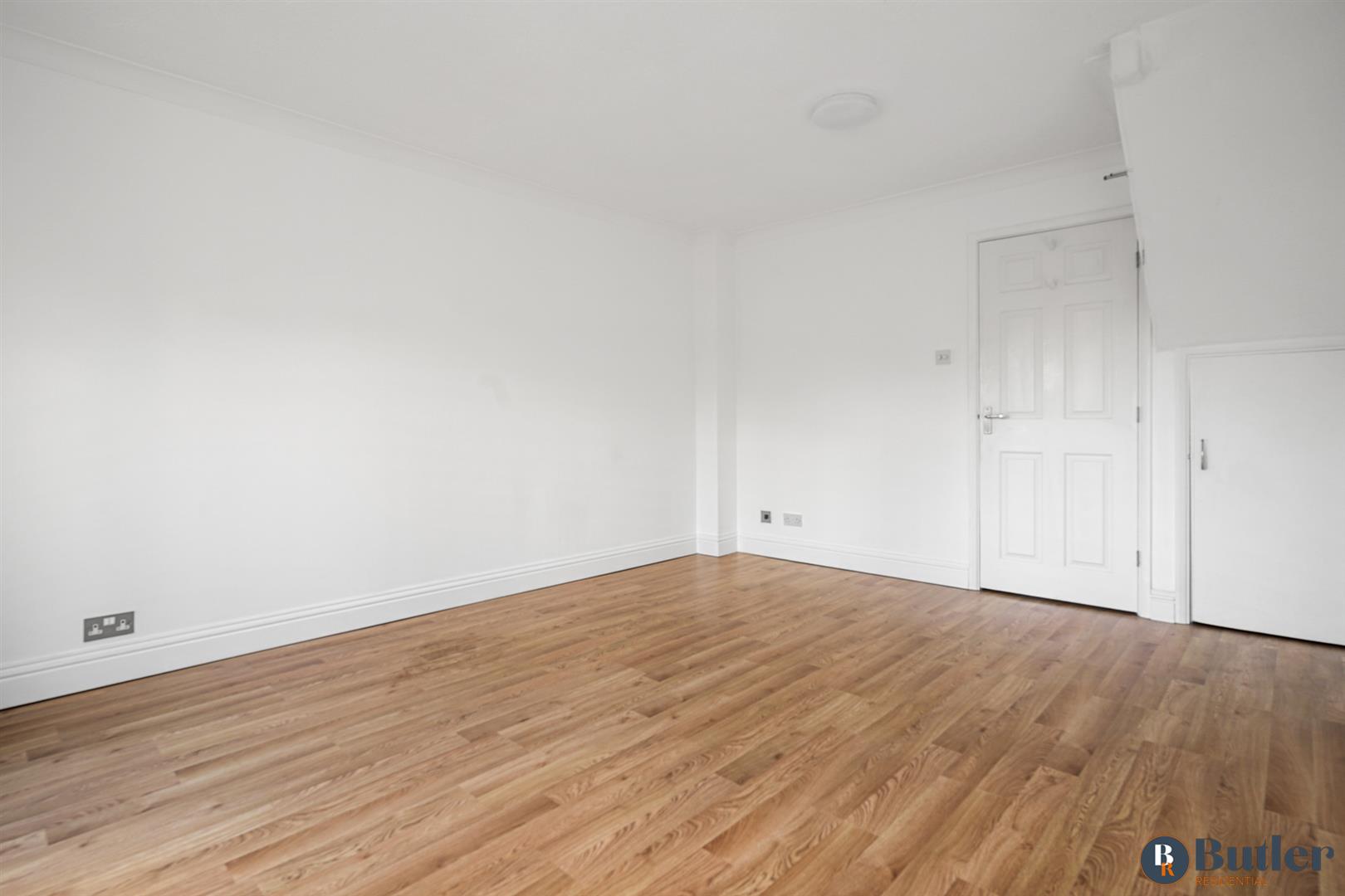 2 bed house for sale in Wheatsheaf Drive, Ware  - Property Image 11