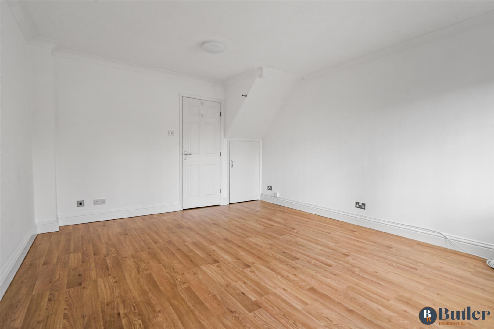 2 bed house for sale in Wheatsheaf Drive, Ware 8