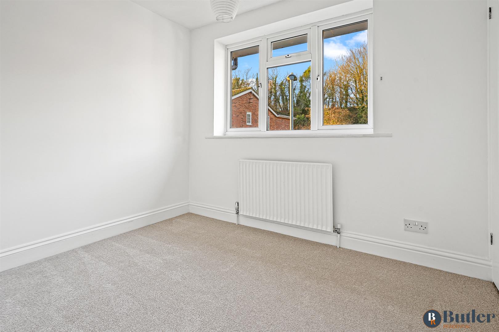 2 bed house for sale in Wheatsheaf Drive, Ware 18