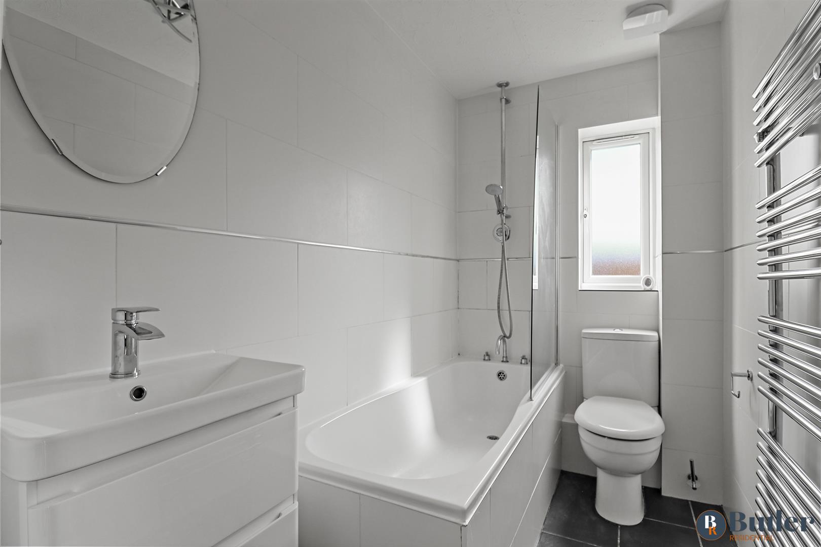 3 bed end of terrace house for sale in Morecambe Close, Stevenage 18