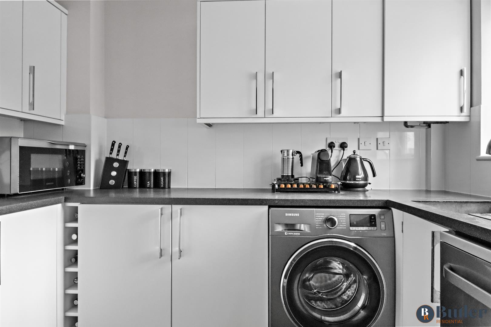 3 bed end of terrace house for sale in Morecambe Close, Stevenage  - Property Image 5