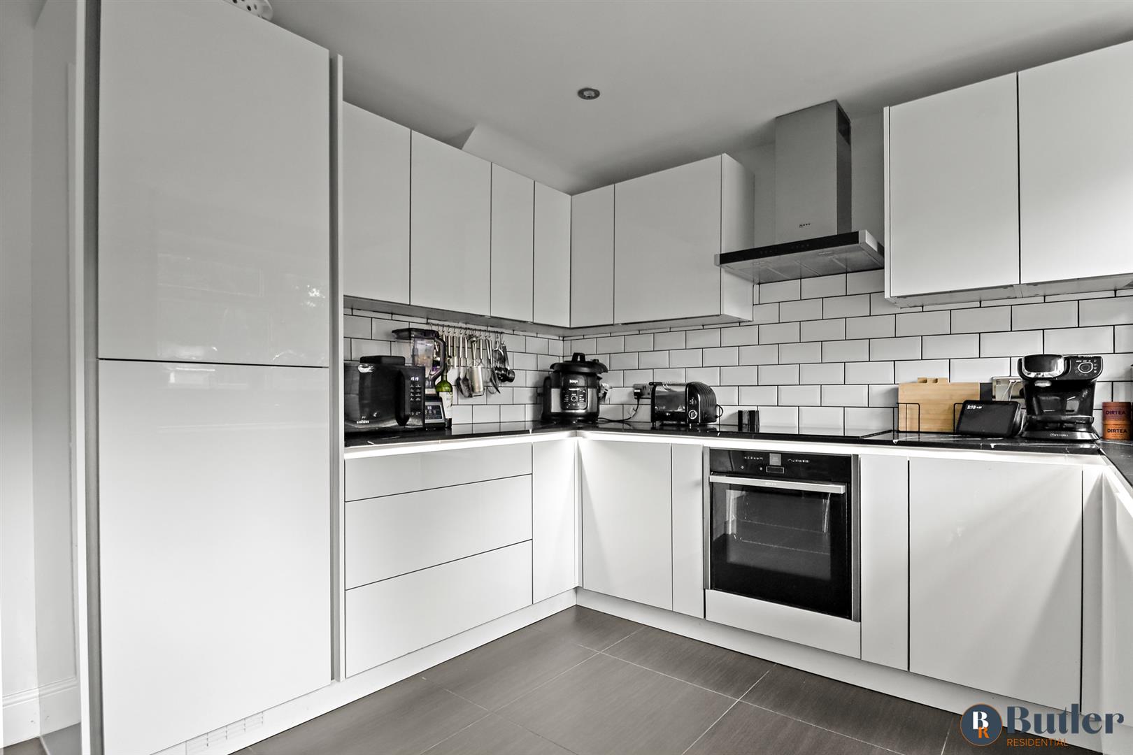 3 bed end of terrace house for sale in Chagny Close, Letchworth Garden City  - Property Image 9