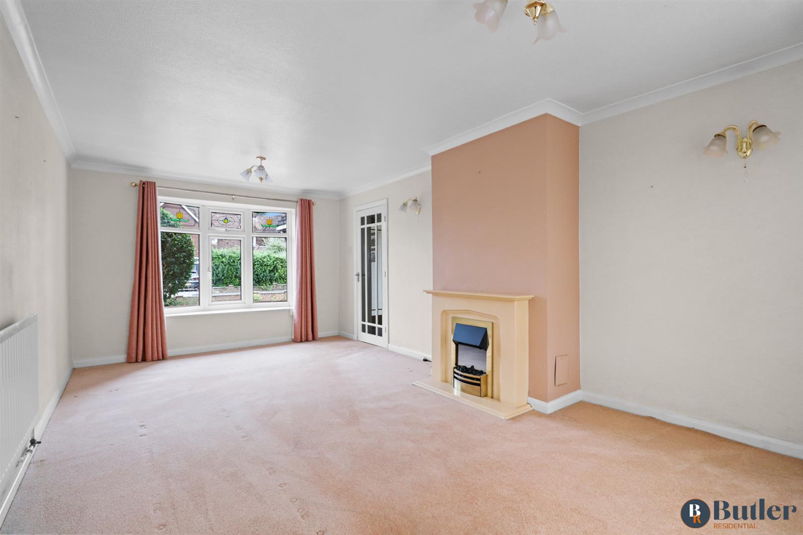 2 bed semi-detached house for sale in Orchard Crescent, Stevenage  - Property Image 9