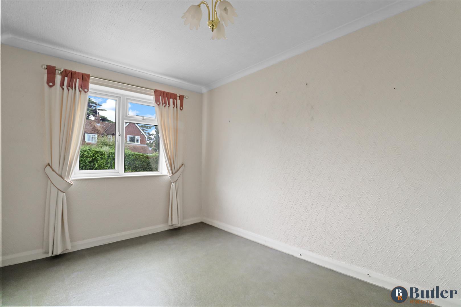 2 bed semi-detached house for sale in Orchard Crescent, Stevenage  - Property Image 18