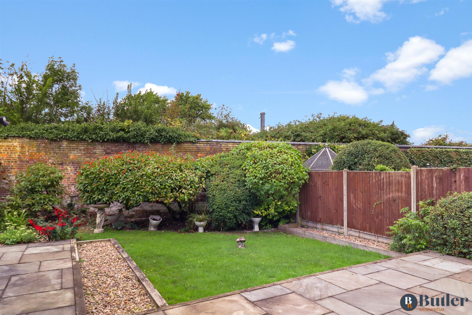 2 bed semi-detached house for sale in Orchard Crescent, Stevenage  - Property Image 27