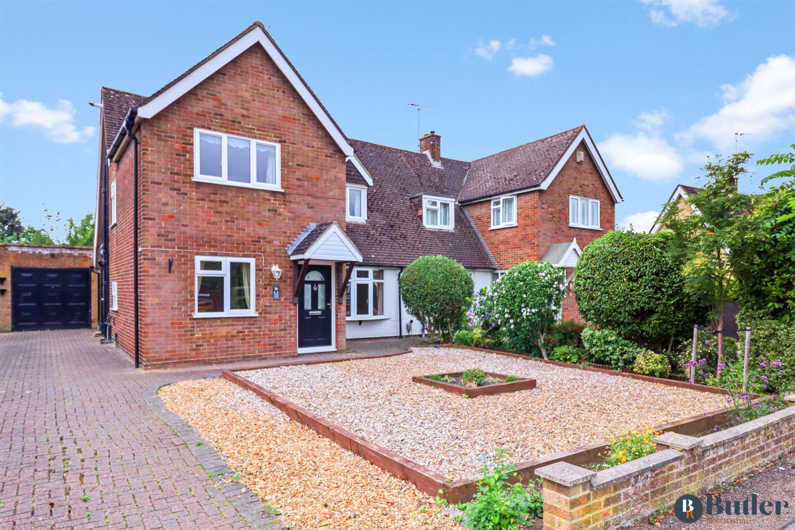 2 bed semi-detached house for sale in Orchard Crescent, Stevenage  - Property Image 1