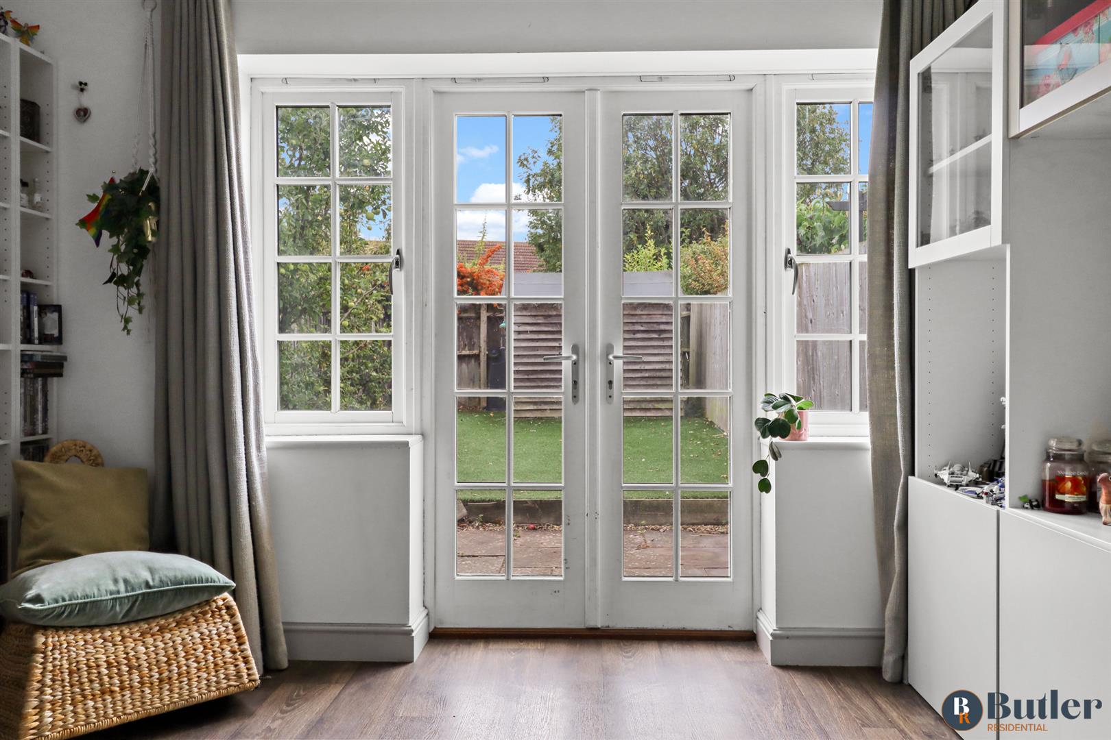 2 bed terraced house for sale in Three Tuns Close, Arlesey 3