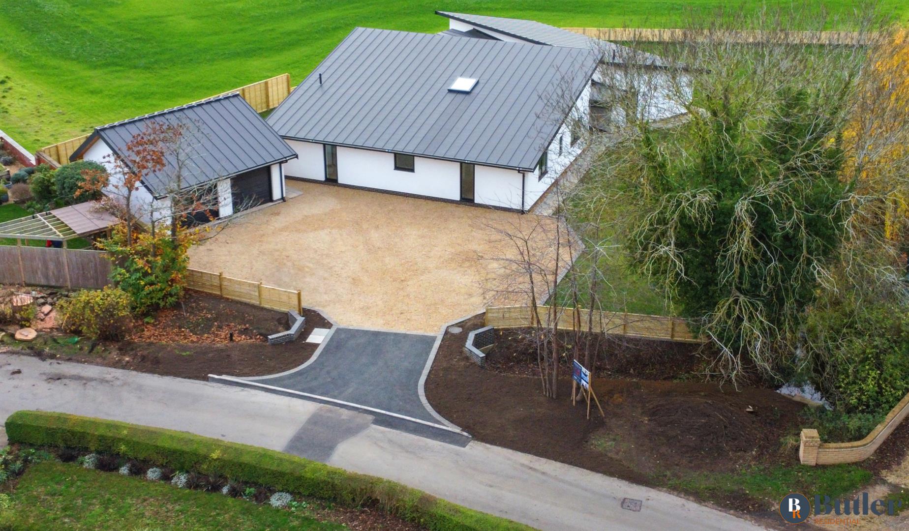 4 bed detached bungalow for sale in Grange View, Blunham, MK44