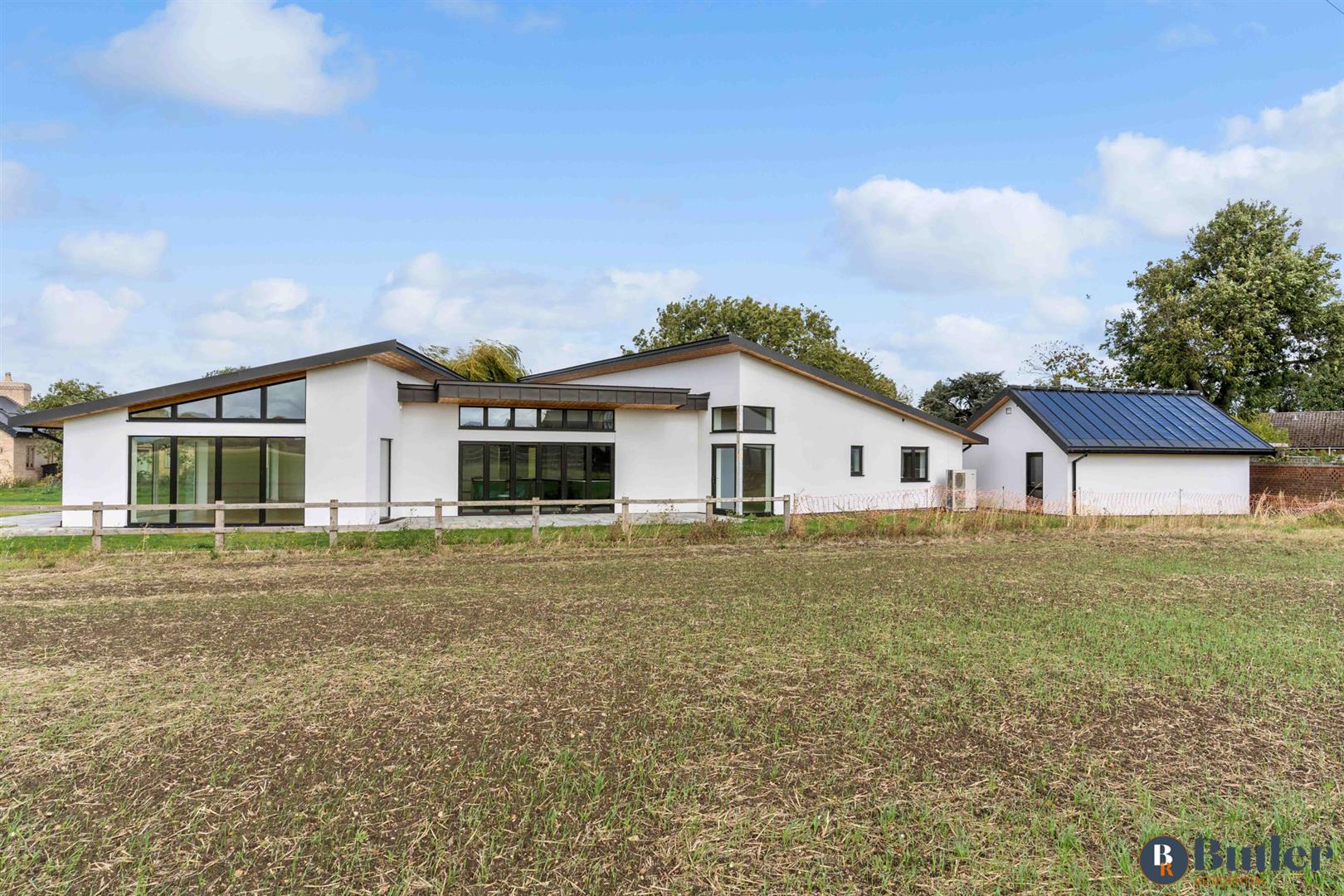 4 bed detached bungalow for sale in Grange View, Blunham  - Property Image 78