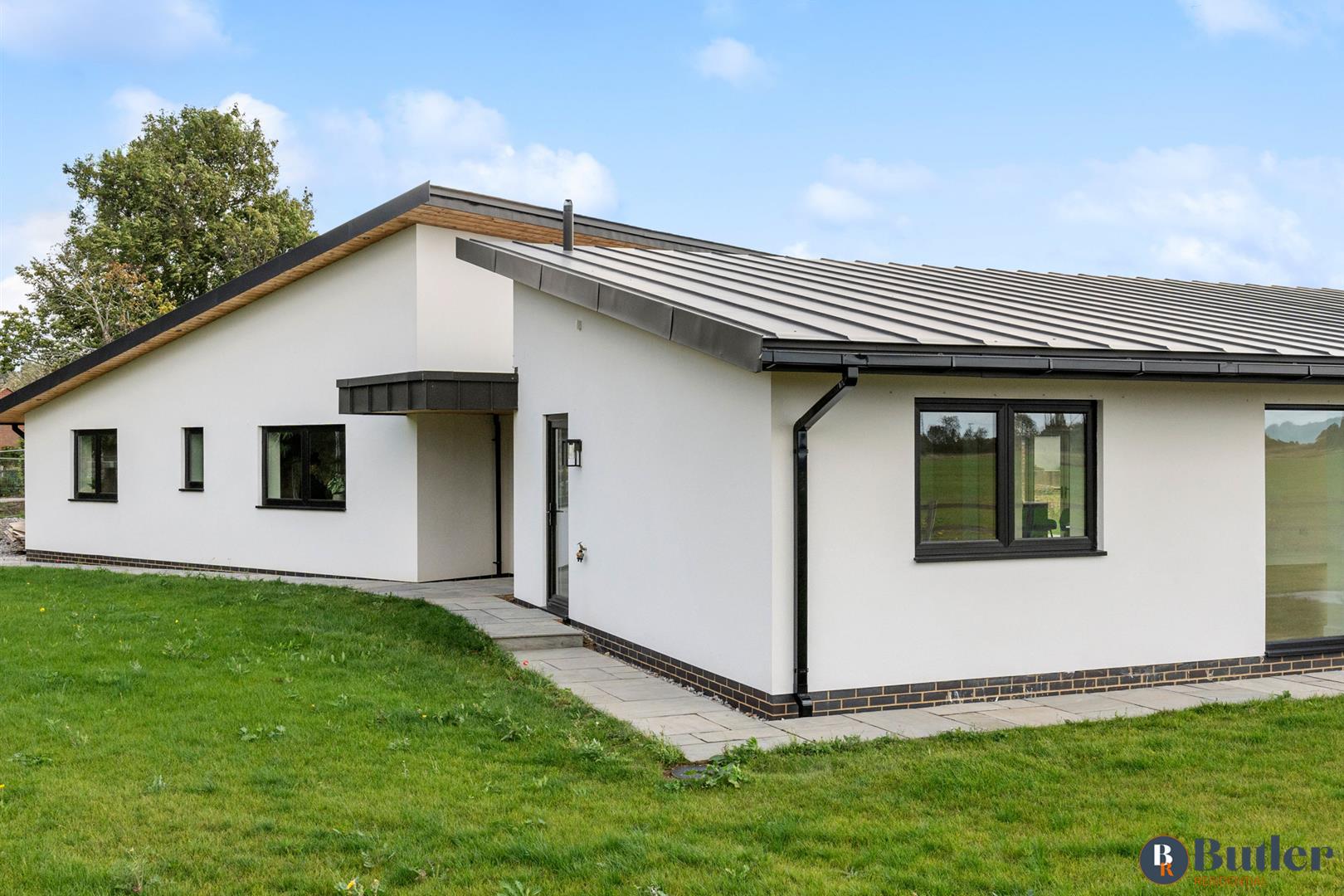 4 bed detached bungalow for sale in Grange View, Blunham  - Property Image 65