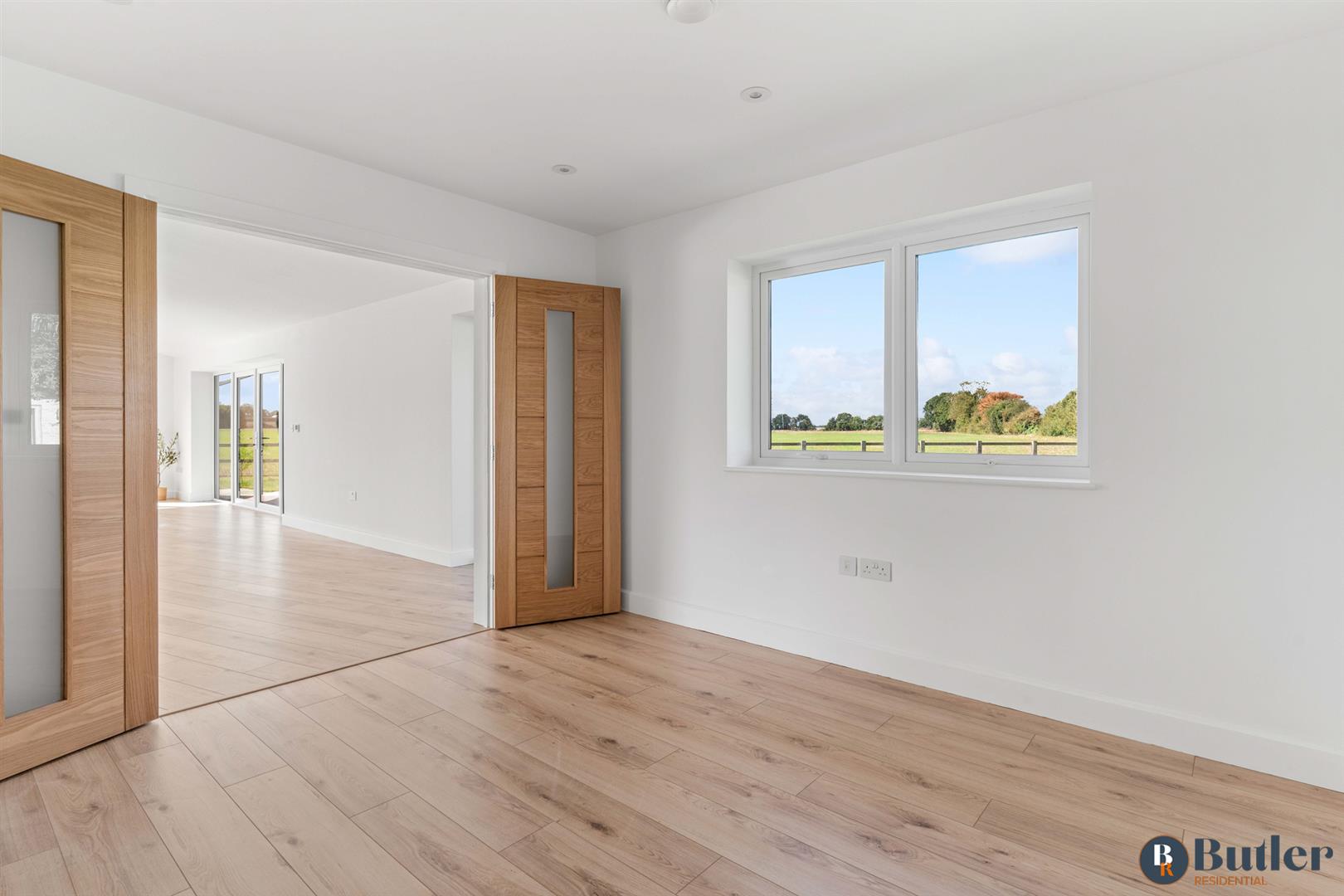 4 bed detached bungalow for sale in Grange View, Blunham  - Property Image 33