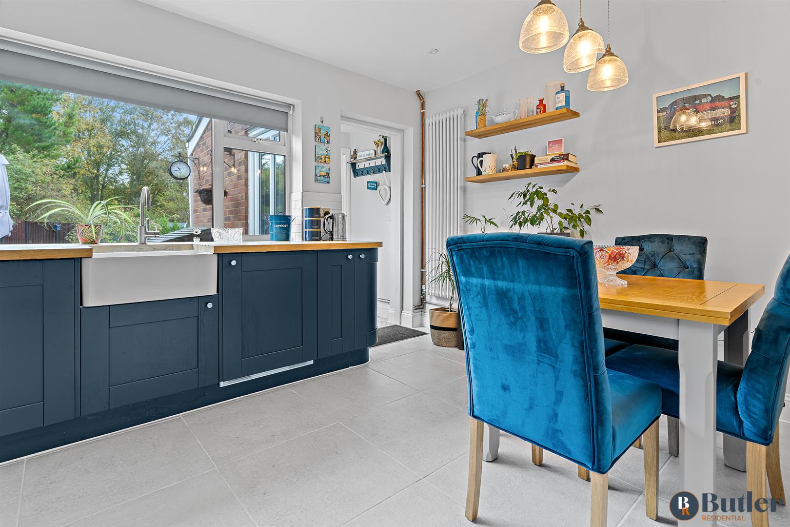 2 bed end of terrace house for sale in Groveside, Henlow 14