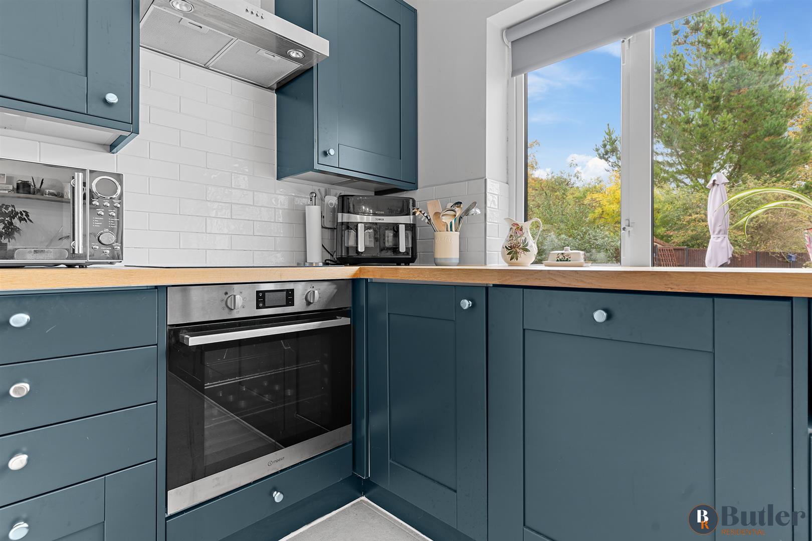 2 bed end of terrace house for sale in Groveside, Henlow  - Property Image 11