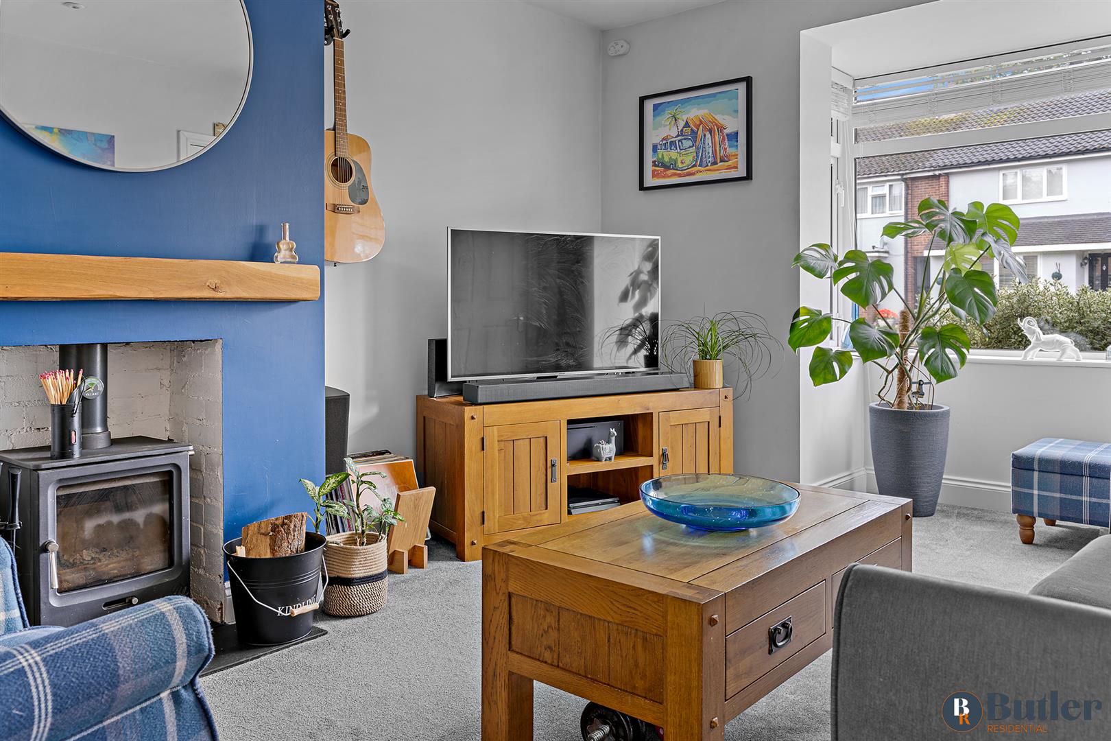 2 bed end of terrace house for sale in Groveside, Henlow 2