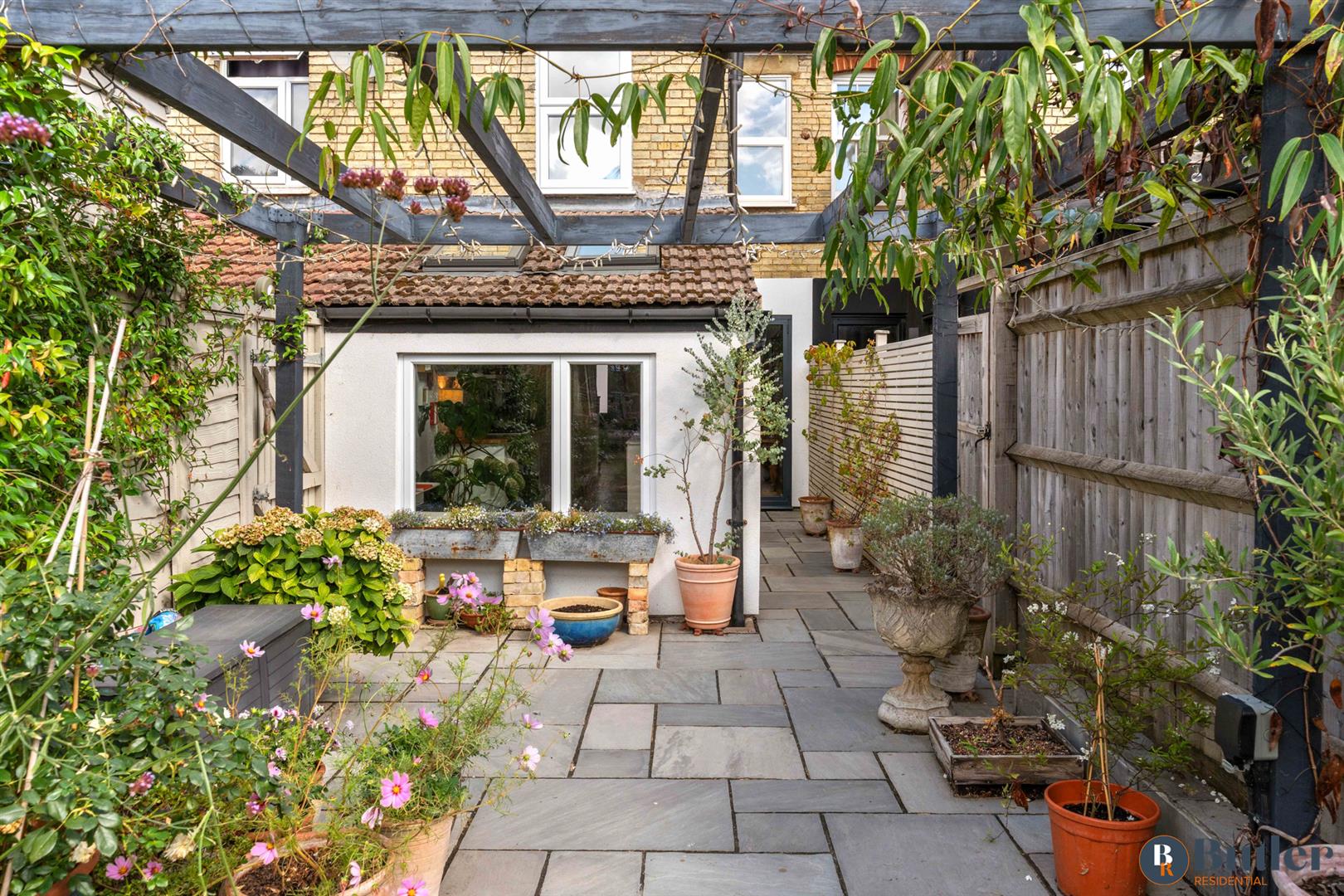 3 bed house for sale in Lancaster Road, Hitchin 43