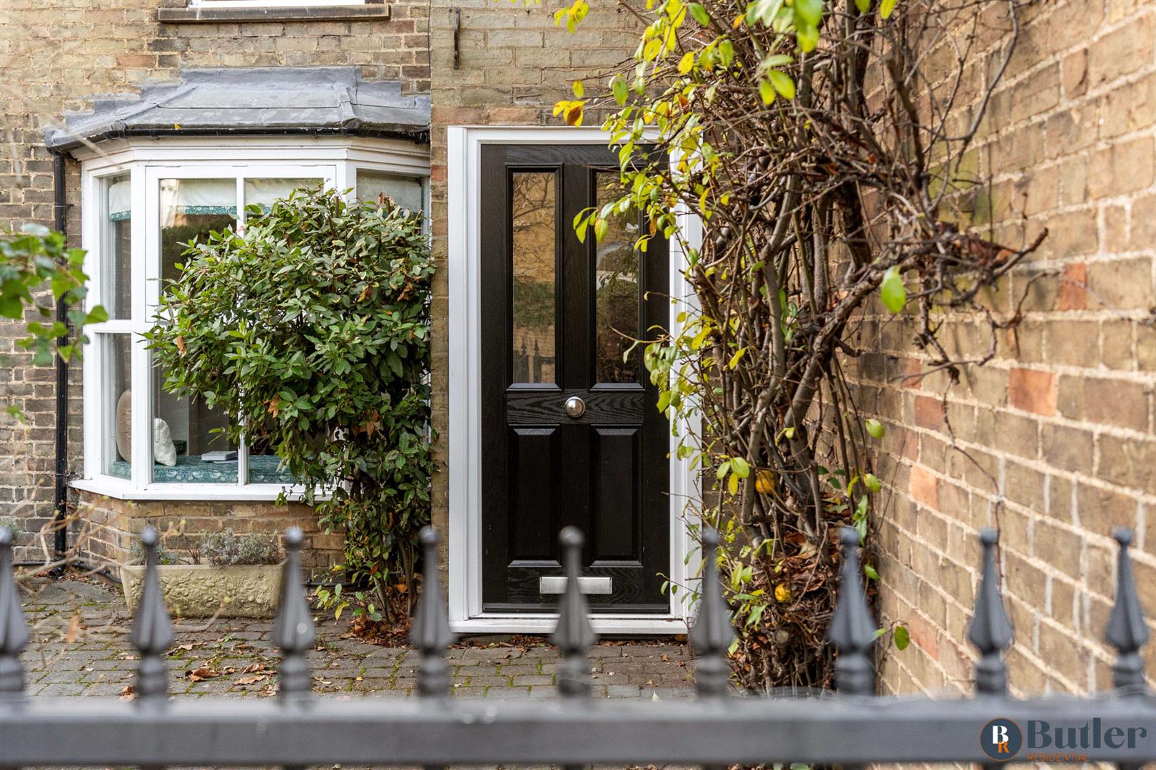 5 bed detached house for sale in Church Street, St. Neots 4