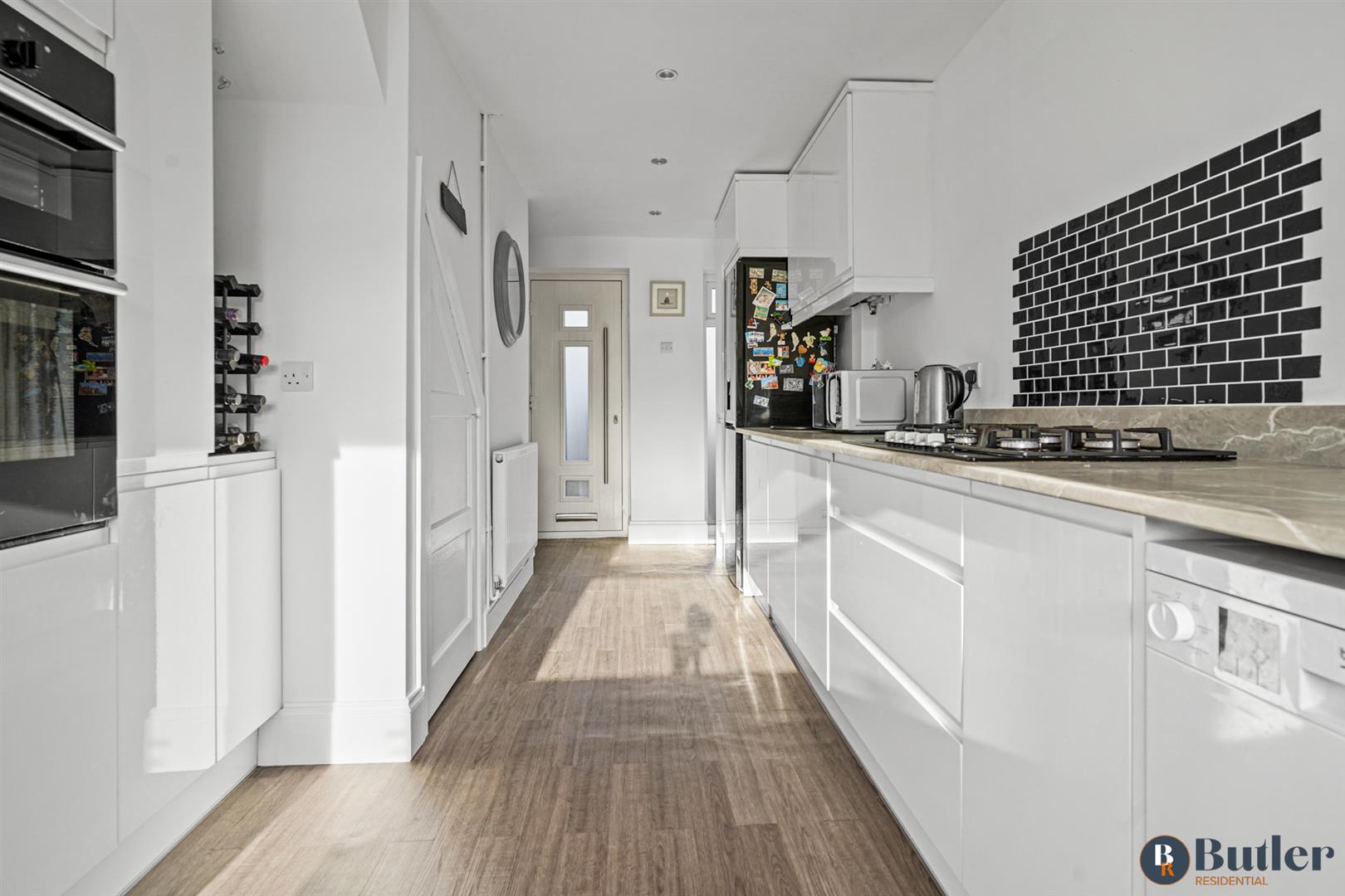 3 bed terraced house for sale in Marymead Drive, Stevenage 3