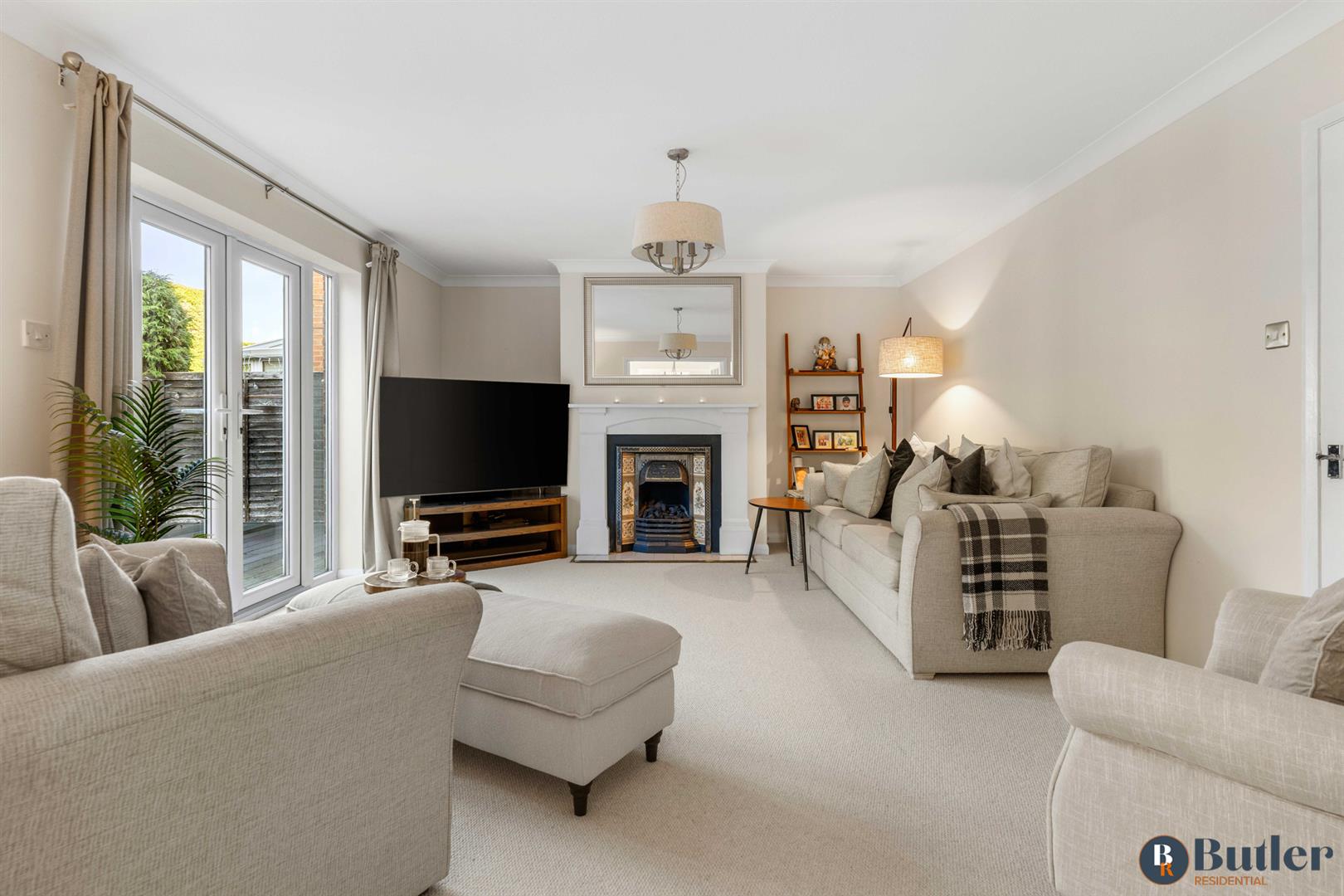 4 bed detached house for sale in Burberry Road, St. Neots 2